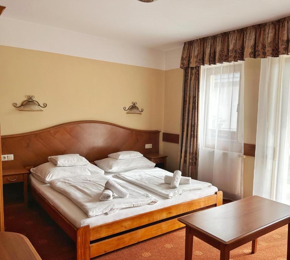 Fonix Wellness *** 1 A Epuelet Heviz Exterior photo