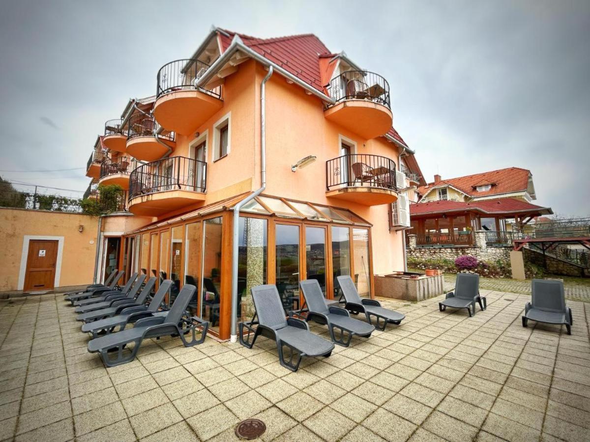 Fonix Wellness *** 1 A Epuelet Heviz Exterior photo