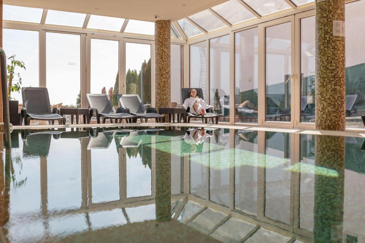 Fonix Wellness *** 1 A Epuelet Heviz Exterior photo